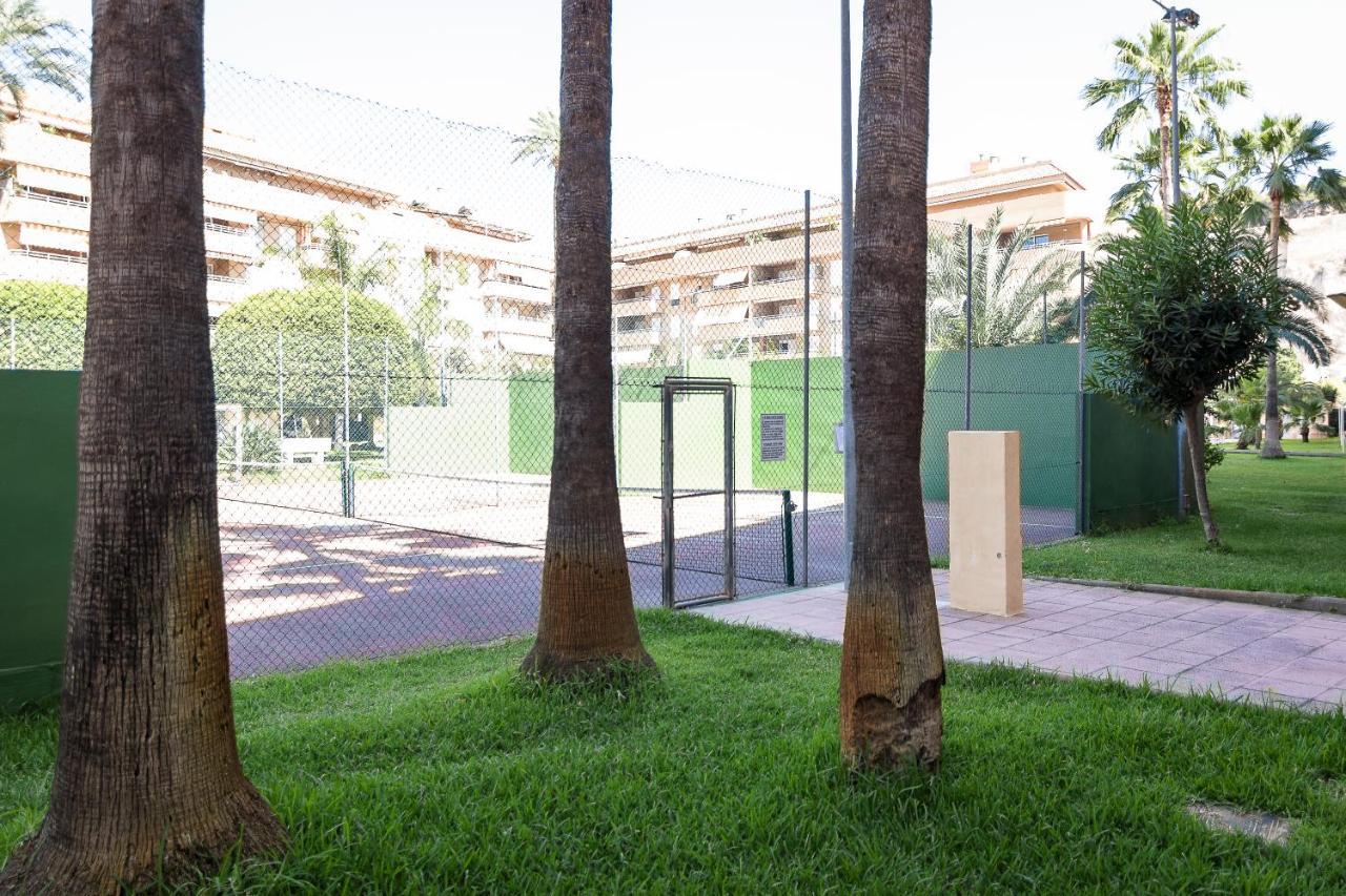 Beach Paradise Flat In Denia Centre W/ Large Pool Exterior photo